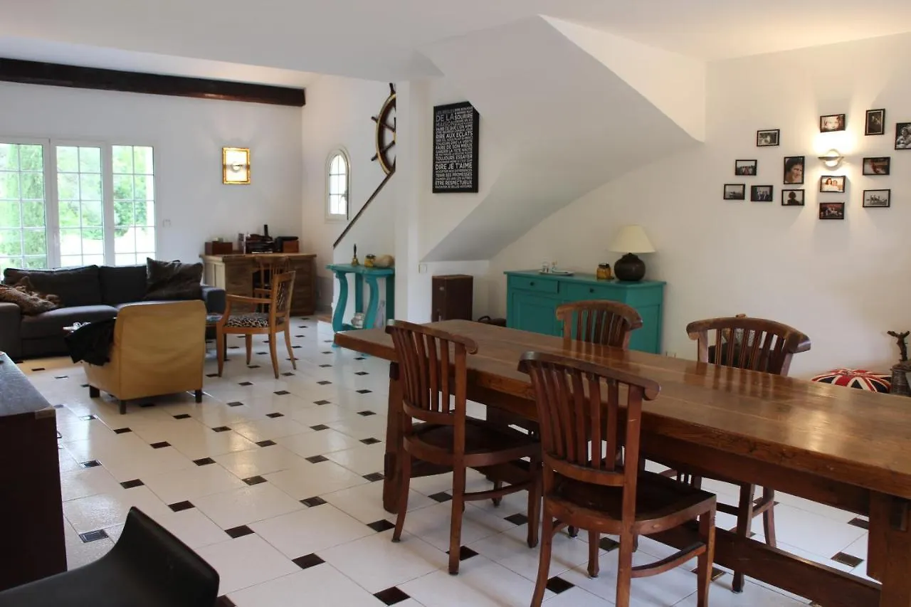 Bed & Breakfast Le Chene Et L'Eau Bed and Breakfast Roquebrune-sur-Argens