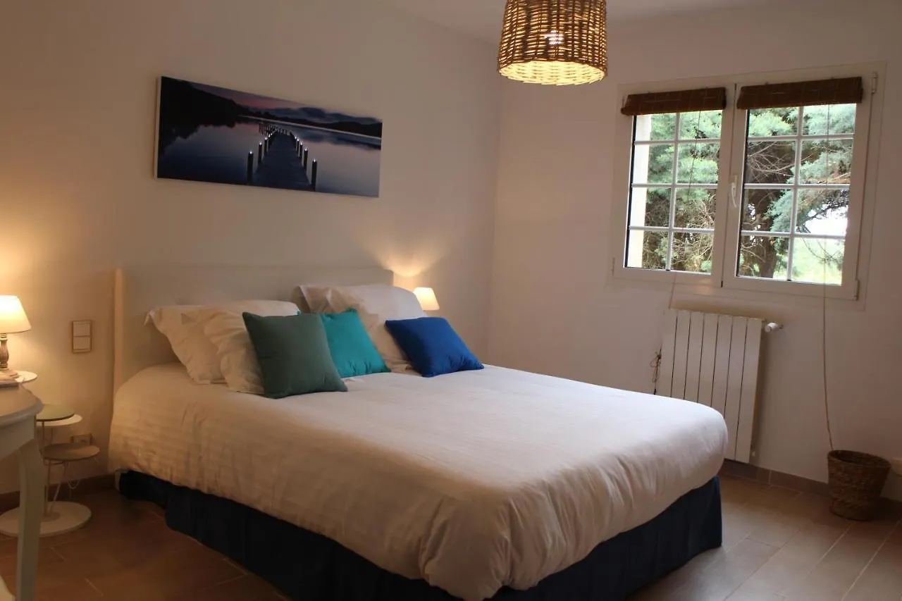 Le Chene Et L'Eau Bed and Breakfast Roquebrune-sur-Argens 0*,  Frankrijk