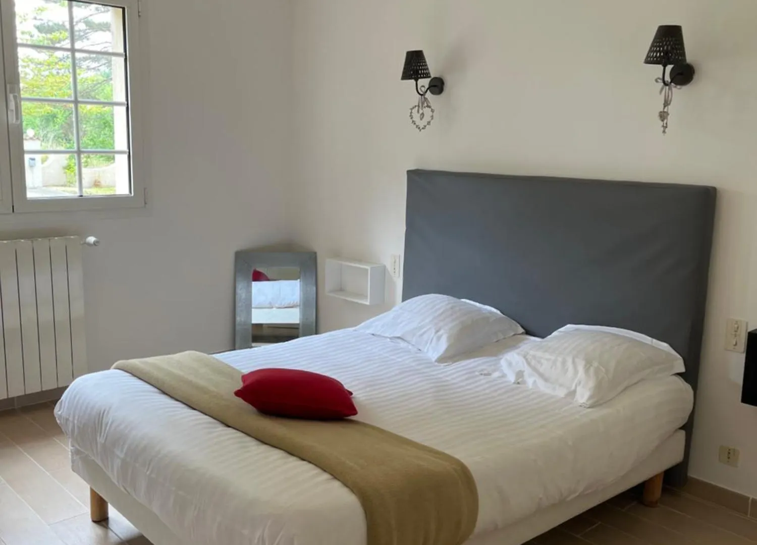 Bed and Breakfast Le Chene Et L'Eau Roquebrune-sur Argens 0*,  Francia